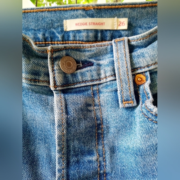 H&M Distressed Jeans! - Picture 8 of 12